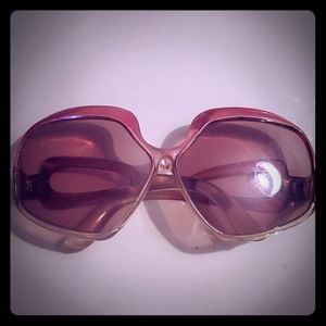 Pink 70s square sunglasses